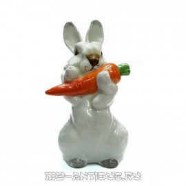 «Заяц с морковкой»